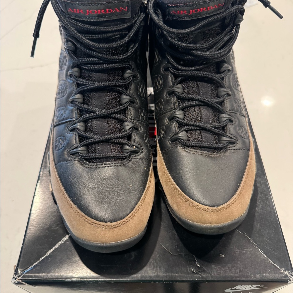 Jordan Men’s Black and Brown High-Top Sneakers